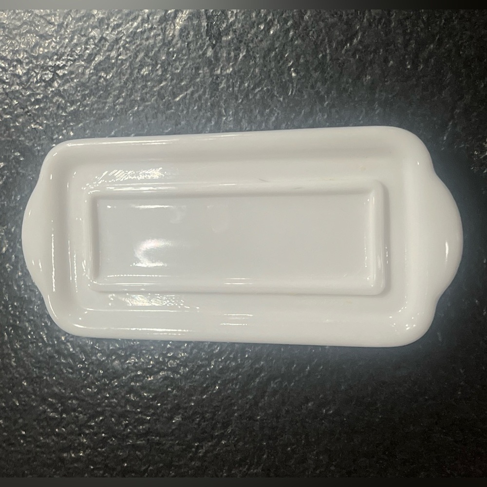 Imperial Milk Glass Grape Patter Butter Dish & Lid 🧈 - Picture 4 of 8
